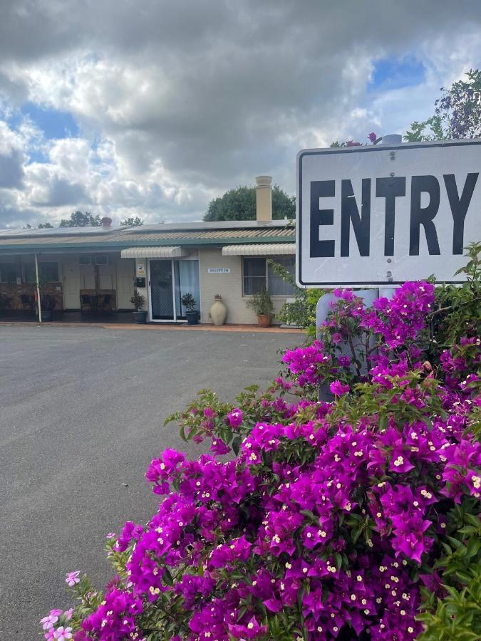 Avocado Motor Inn Childers Exterior foto
